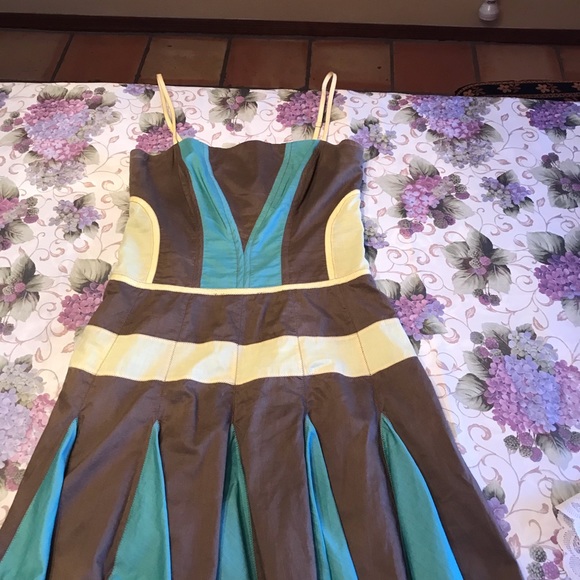 BCBG GENERATION FABULOUS COTTON DRESS - Picture 7 of 15